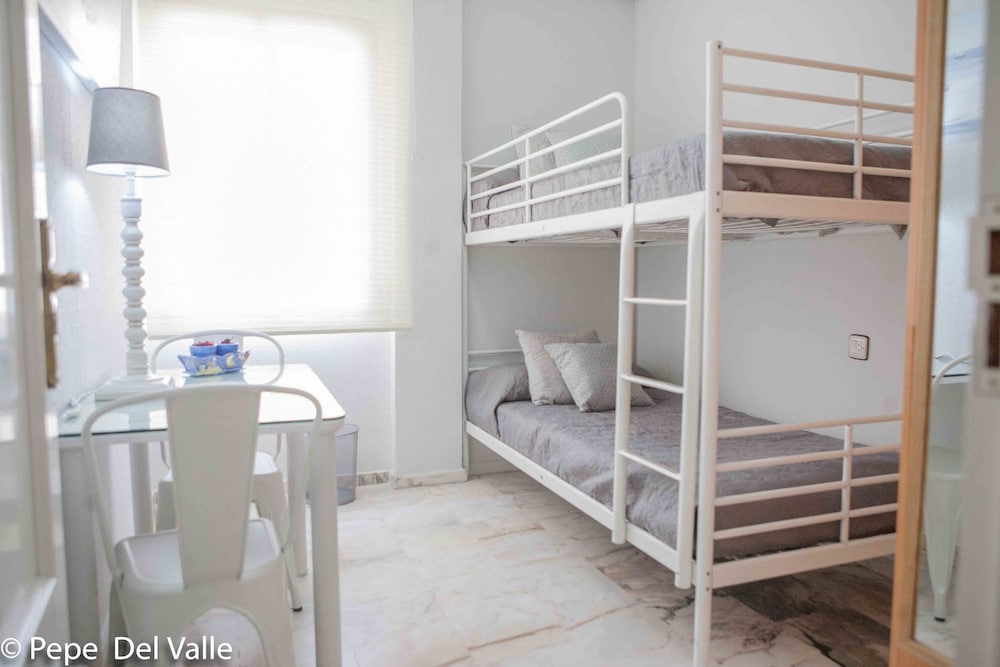 Twin Room, Shared Bathroom