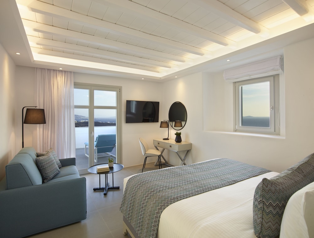 Junior Suite with Open Air Jacuzzi Panoramic Sea View-New Section