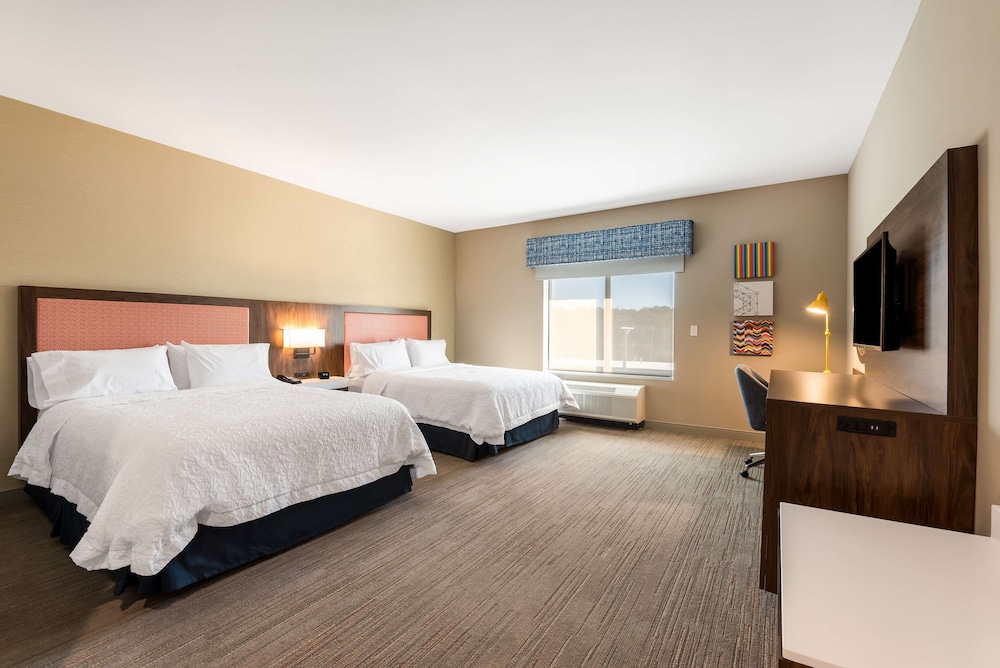 Room, 2 Queen Beds, Accessible, Bathtub (Mobility & Hearing) photo 2