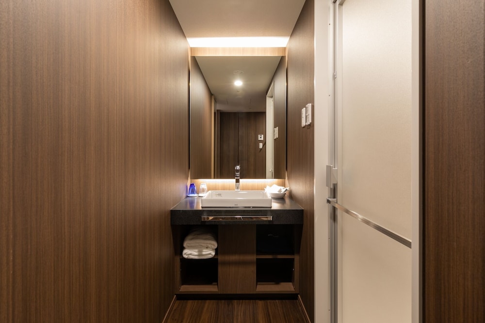 Superior Twin Room, Non Smoking - Photo 2