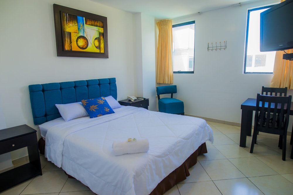Superior Double Room, 1 Queen Bed, Private Bathroom photo 3
