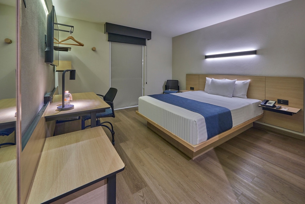 Room, 1 Queen Bed - Photo 3