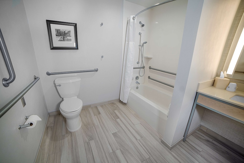 Junior Room, Accessible photo 3