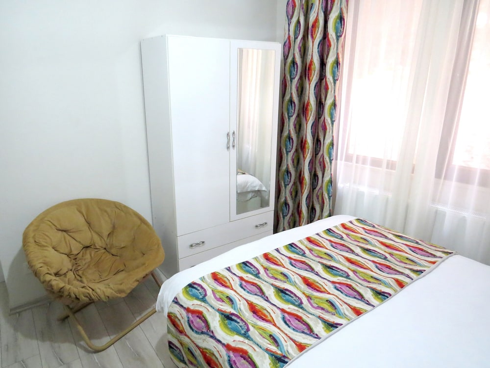 Deluxe Apartment, Terrace, Ground Floor photo 3