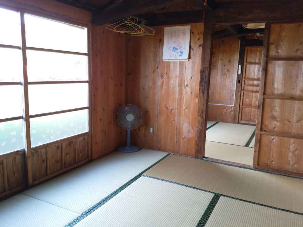 Old Okinawa Style House photo 2
