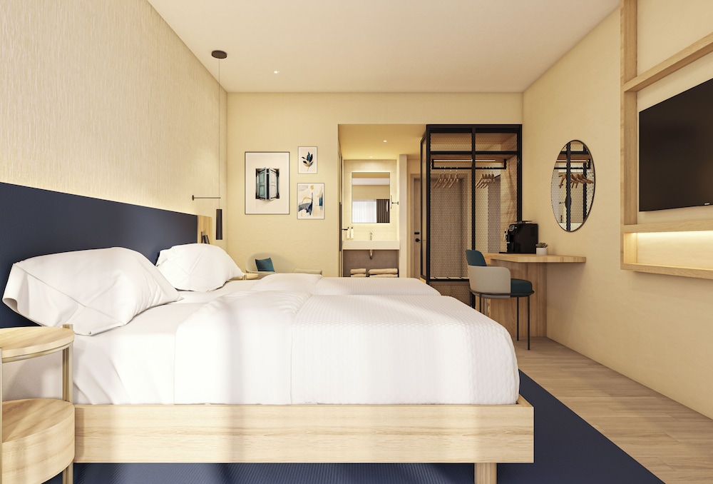 Room, 2 Twin Beds, Sea View