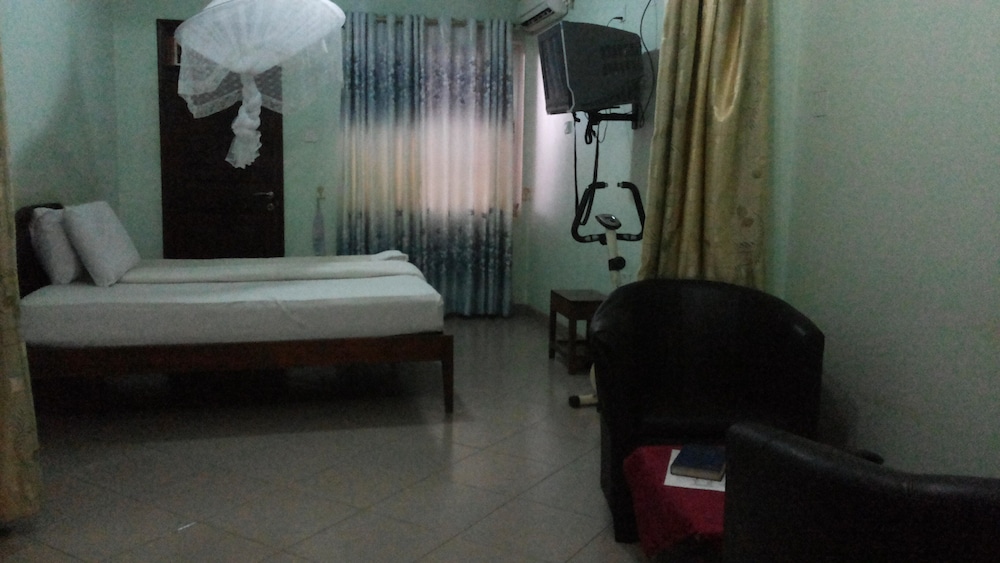 Business Suite photo 1