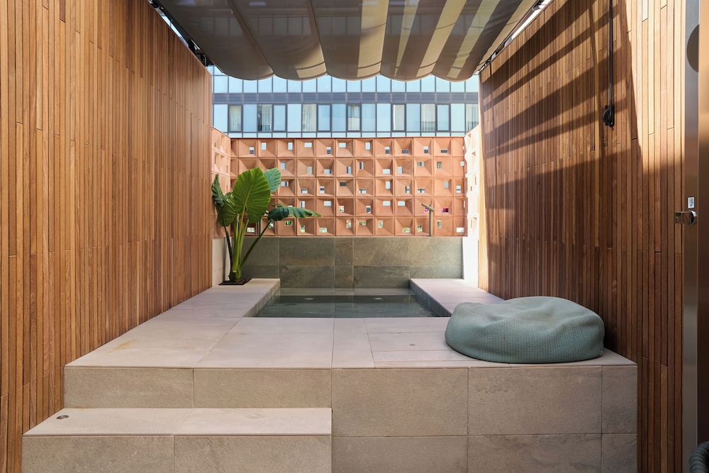 Superior Room, Terrace (and private pool - for 2 persons) thumbnail 6