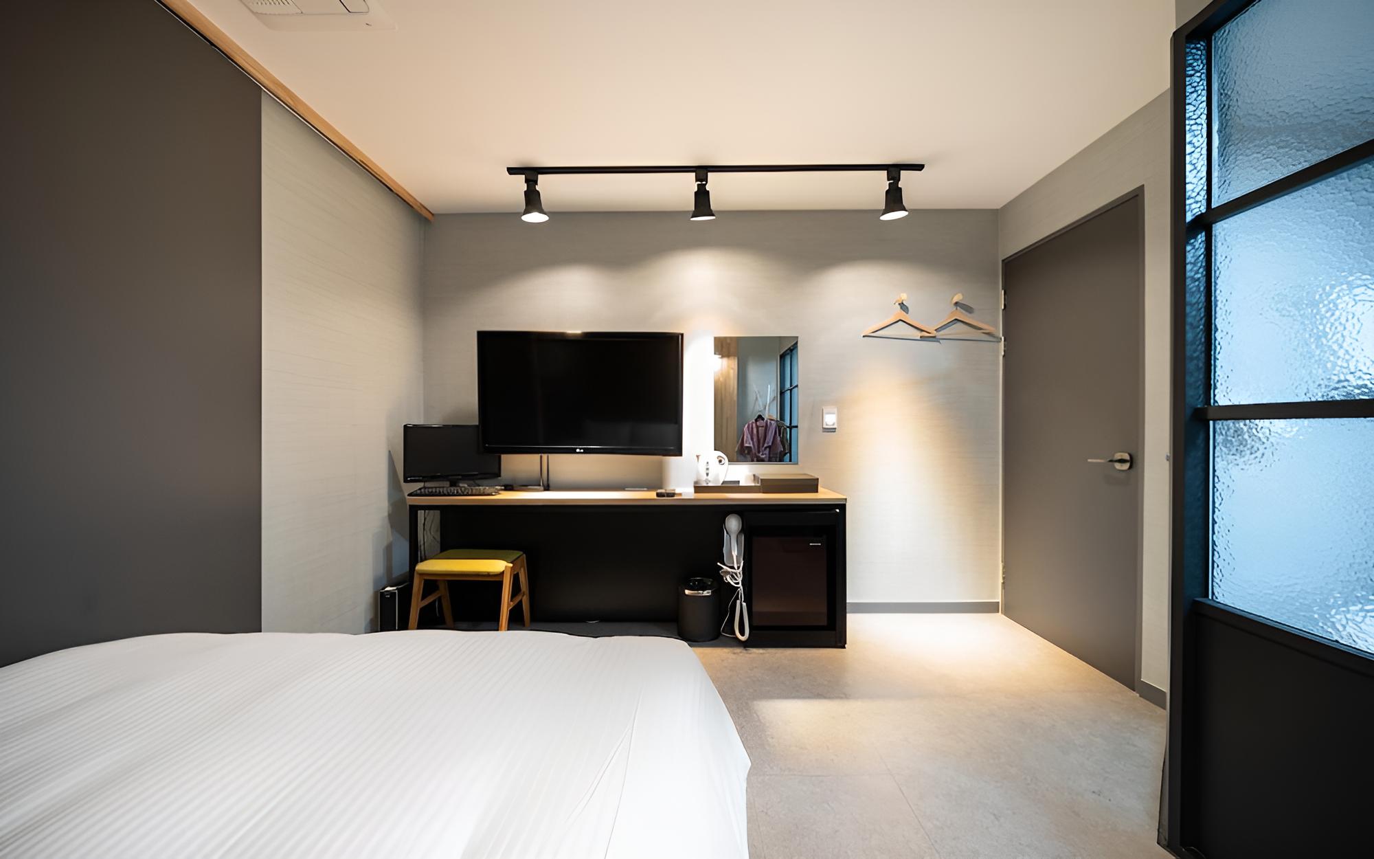 Room (Deluxe Gaming PC) - Photo 4