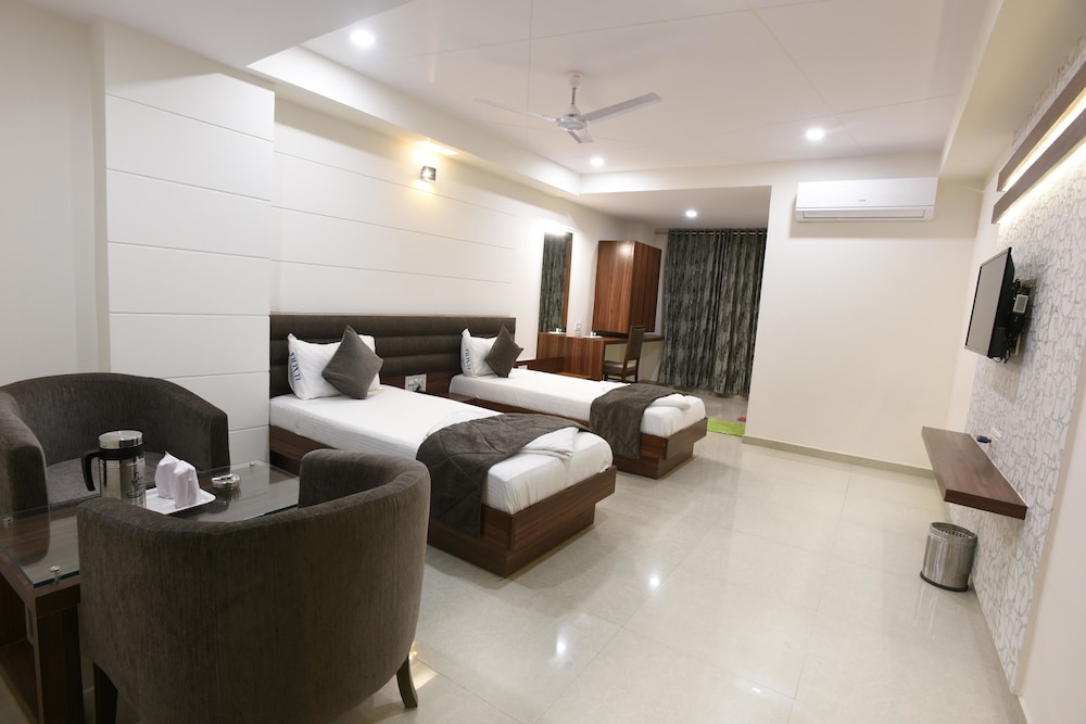 Executive Suite photo 1