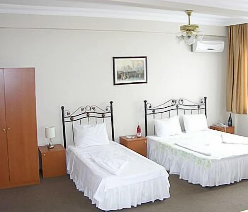 Standard Triple Room photo 1