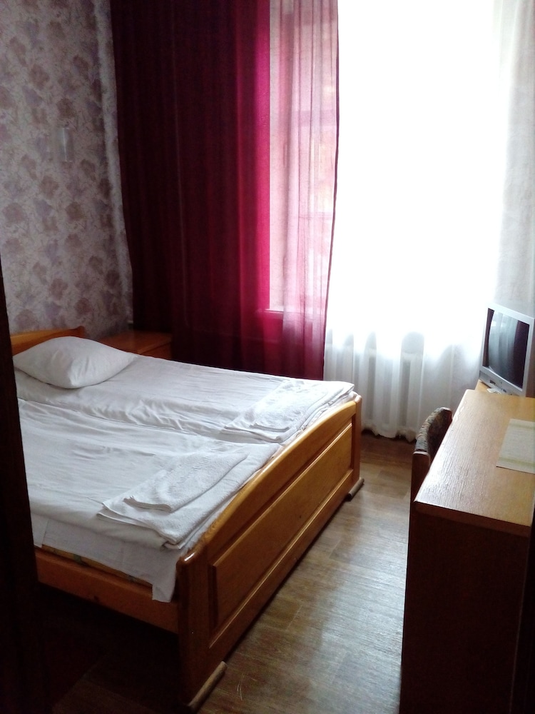 Standard Double Room photo 2