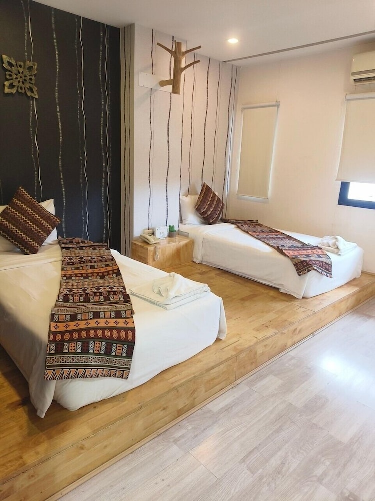 Superior Twin Room - Photo 3