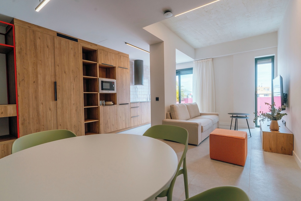 Deluxe Apartment, City View