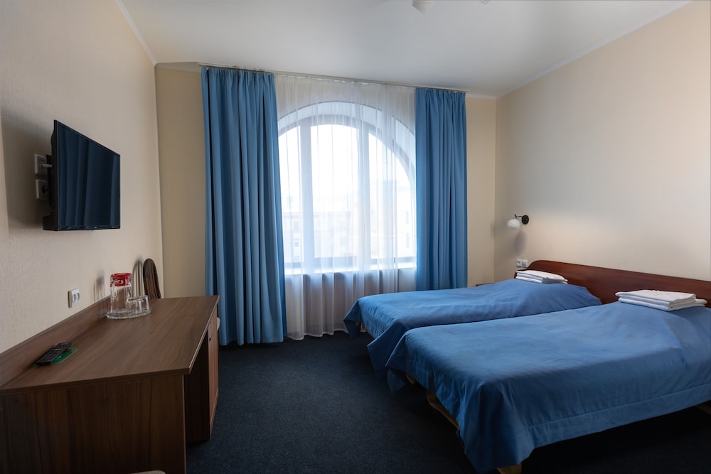 Double or Twin Room (Plus) photo 3