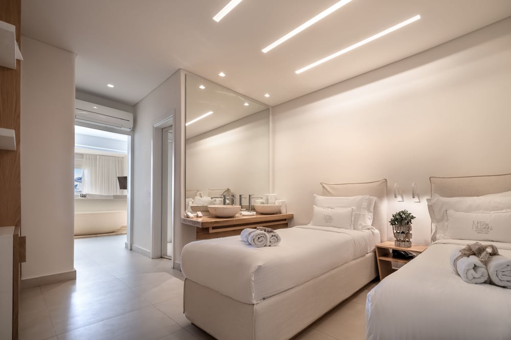 Elegant Suite, Sea View - Photo 9