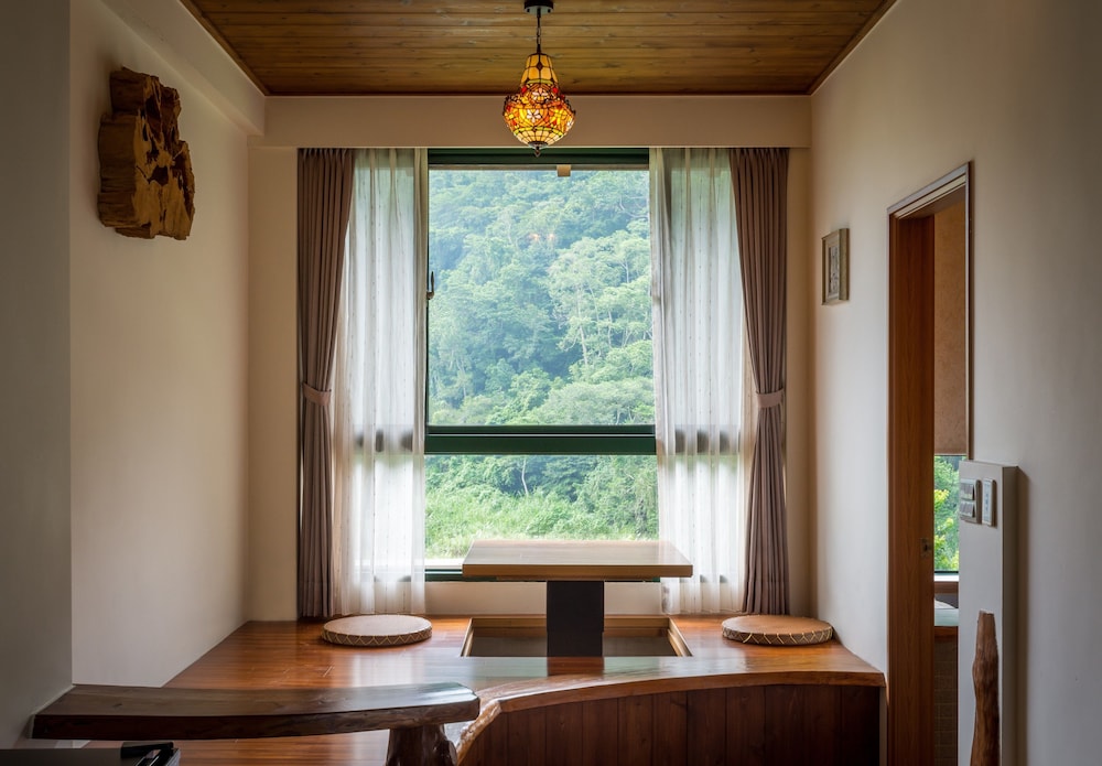 Signature Quadruple Room, 2 Double Beds, Resort View photo 2