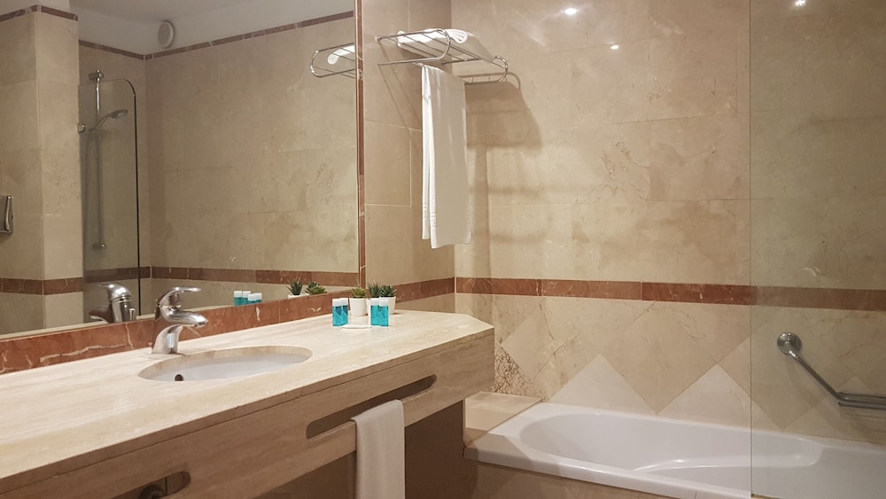 Premium Triple Room, Terrace, Sea View (3 adults) photo 3