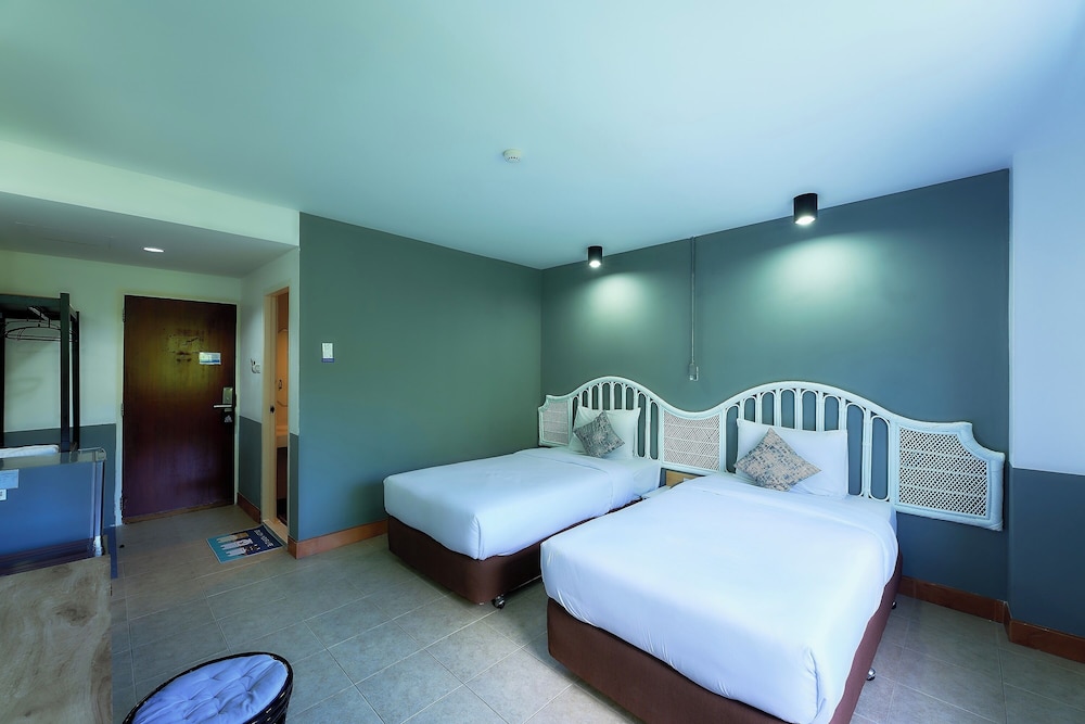 Standard Twin Room - Photo 6