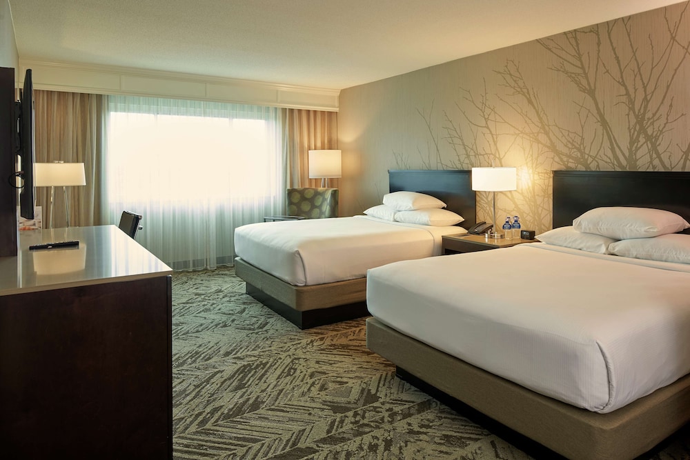 Room, 2 Queen Beds, Accessible - Photo 4