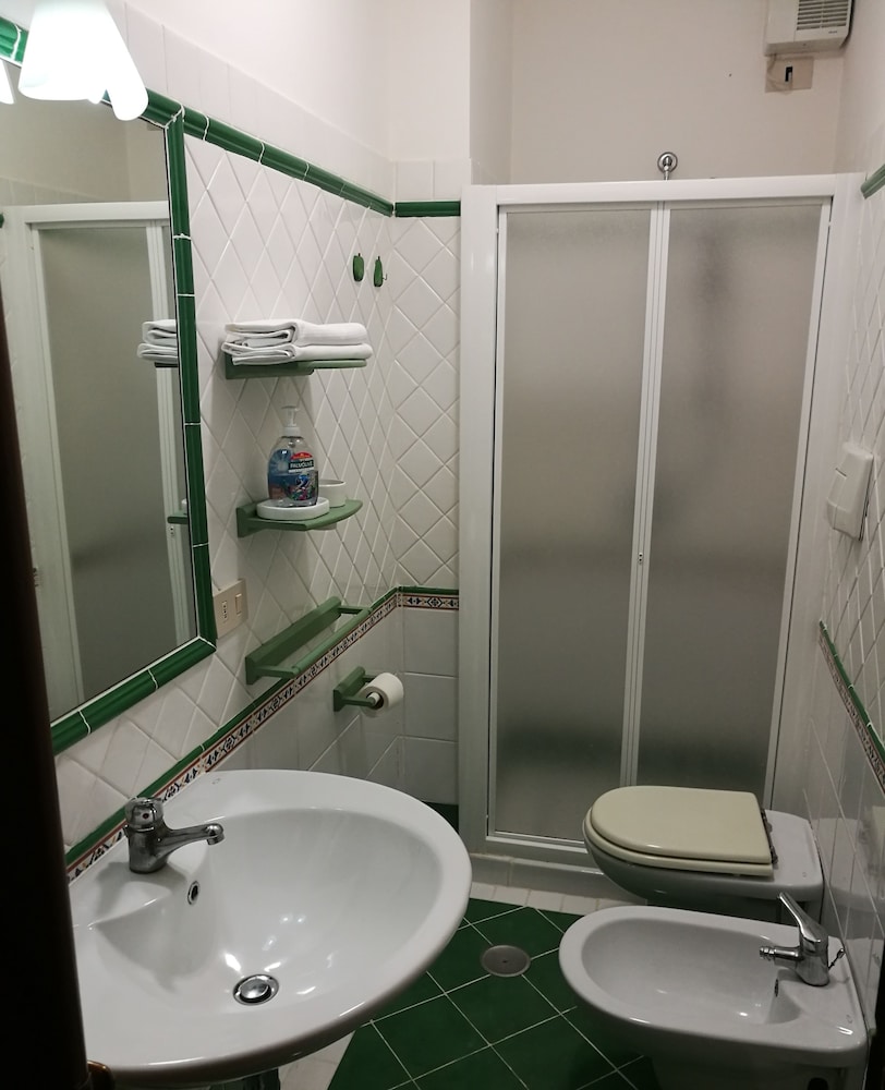 Double Room, Private Bathroom photo 2