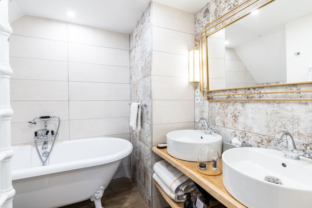 Chambre Double Luxe (Cosy Room) Chambre Double Luxe (Cosy Room)