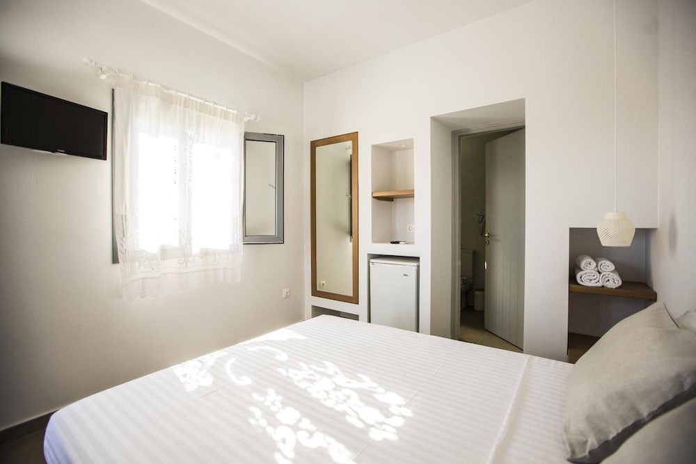 Deluxe Double Room - Photo 1