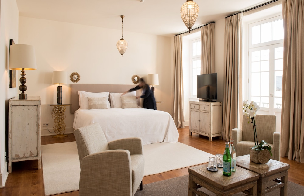 Grand Deluxe Junior Suite