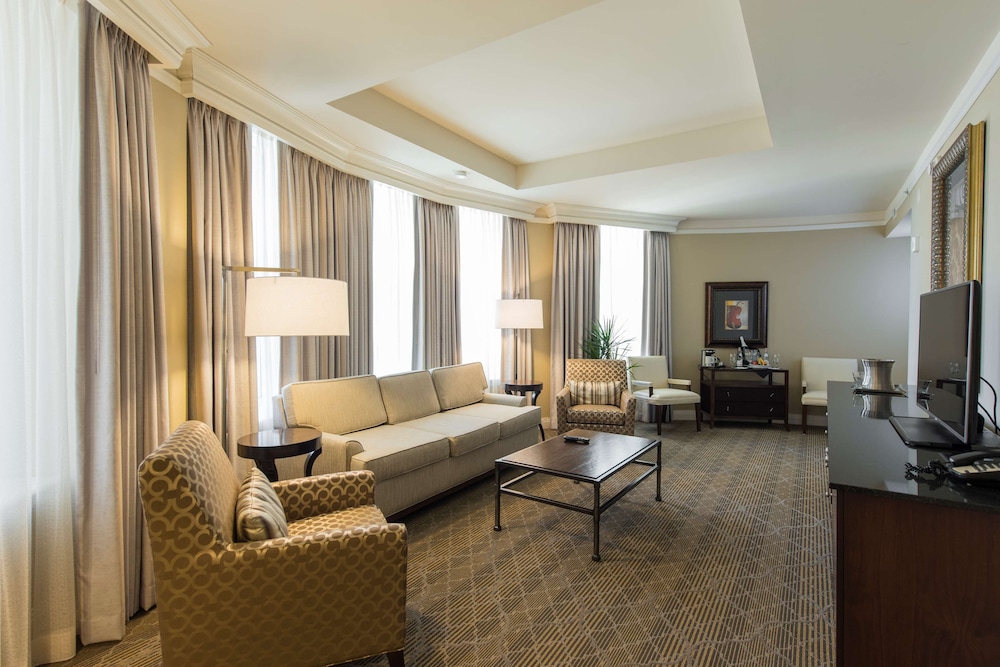 Suite, 1 Bedroom - Photo 6