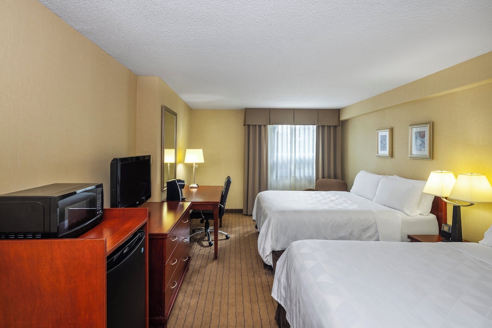Premium Room, 2 Queen Beds - Photo 1