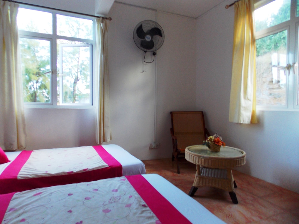 Standard Room photo 2