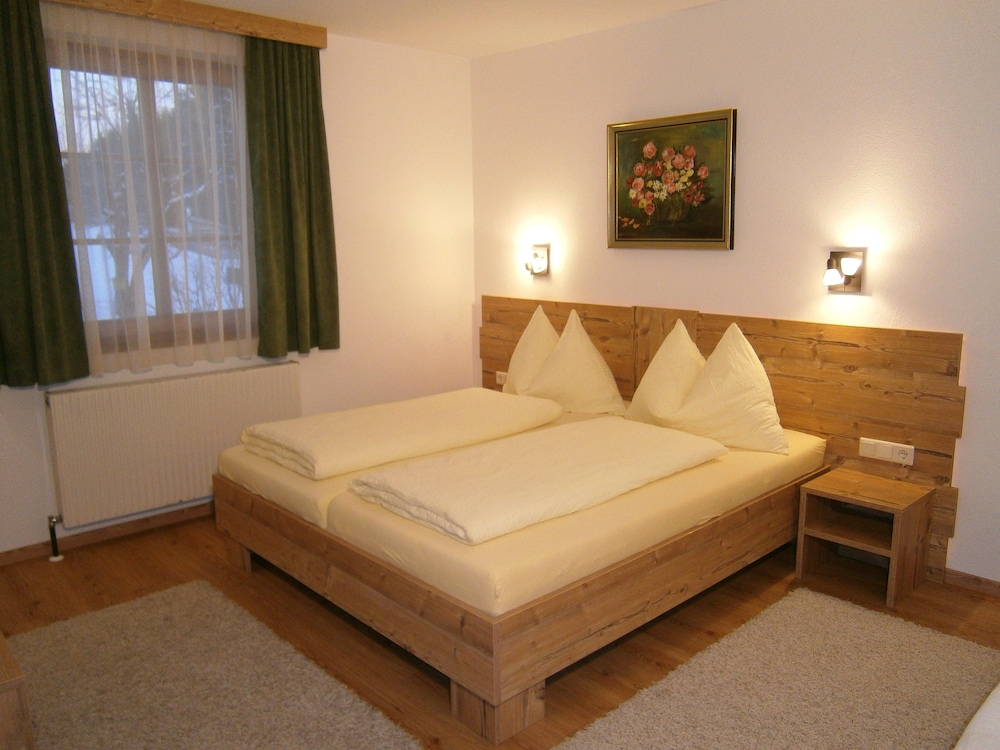Triple Room, 1 Double Bed with Sofa bed, Mountain View photo 2