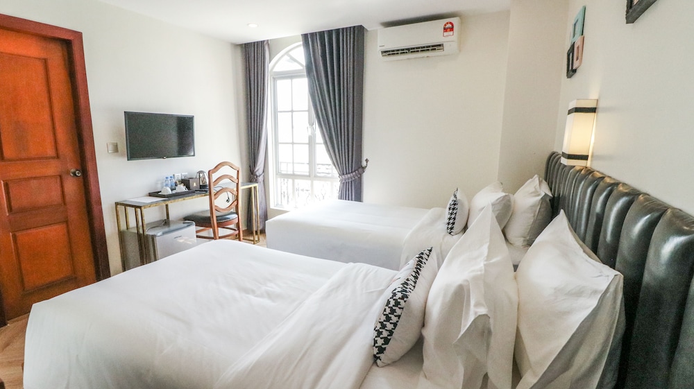 Deluxe Twin Room - Photo 3