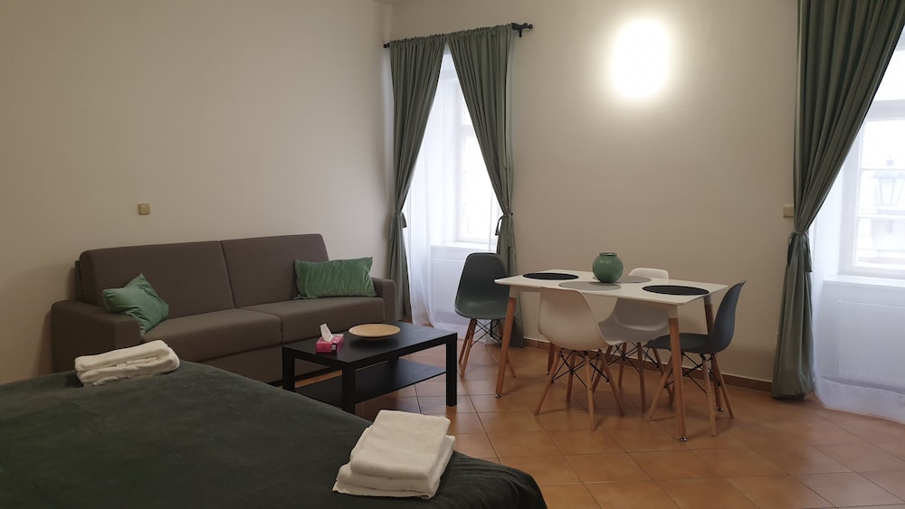 City Apartment, 1 King Bed with Sofa bed, Ground Floor