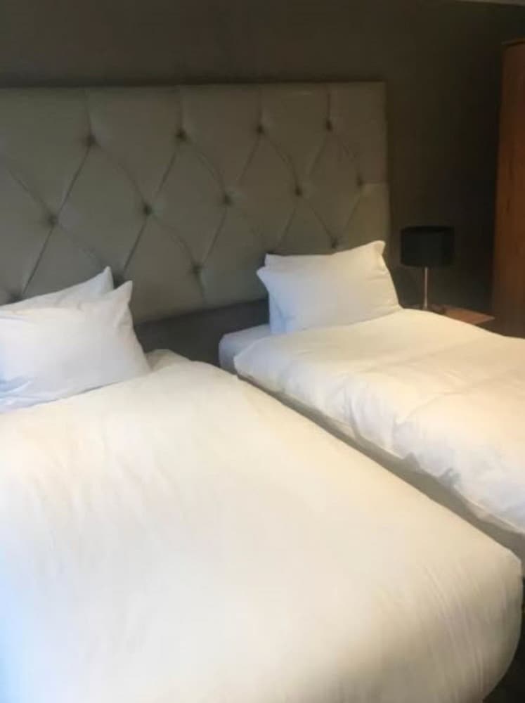 Standard Twin Room photo 3