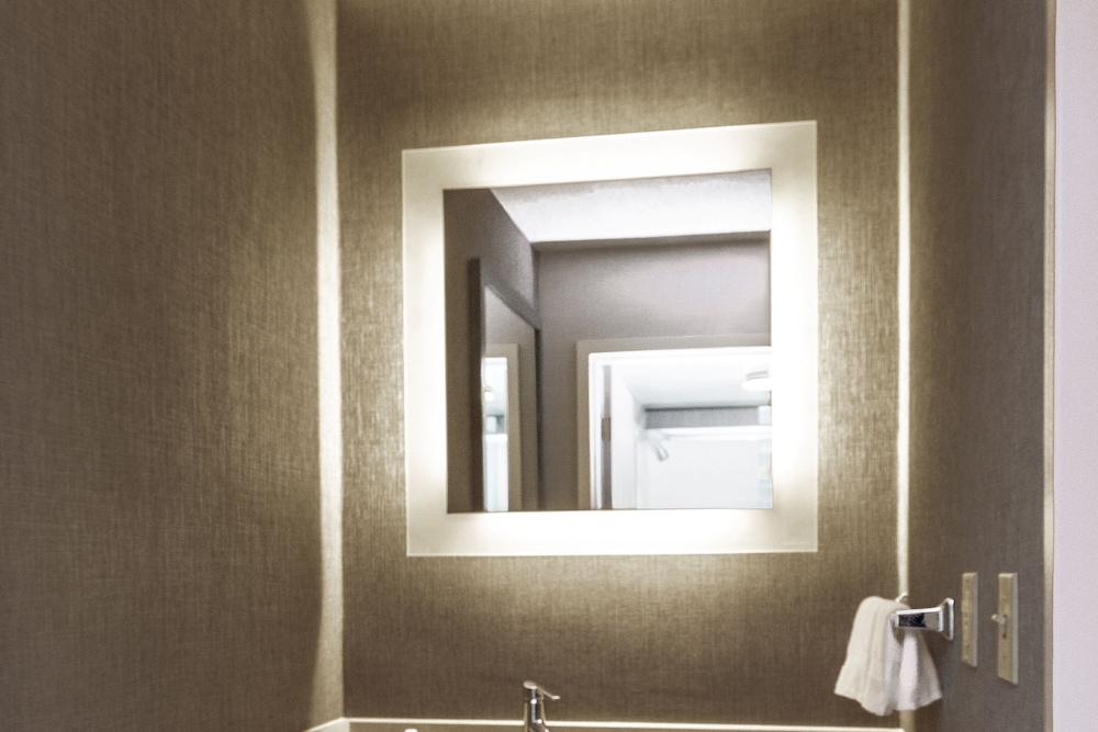 Suite, Multiple Beds - Photo 15