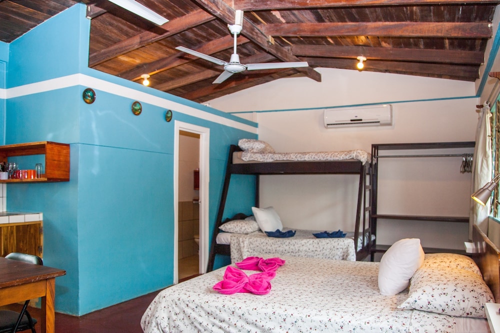 Family Studio, Multiple Beds, Kitchenette photo 1