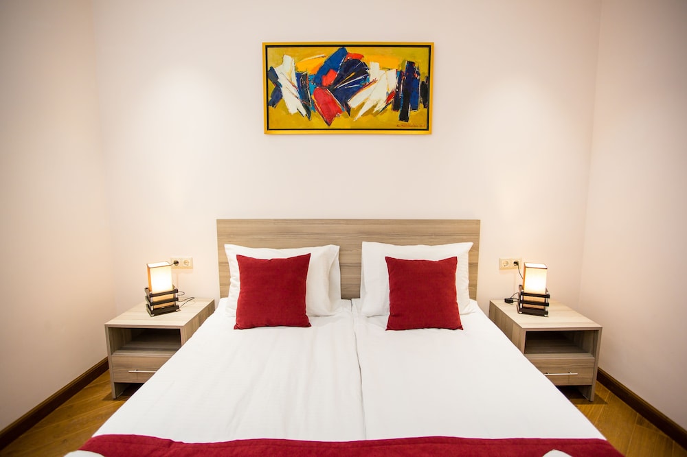 Studio, 1 Bedroom