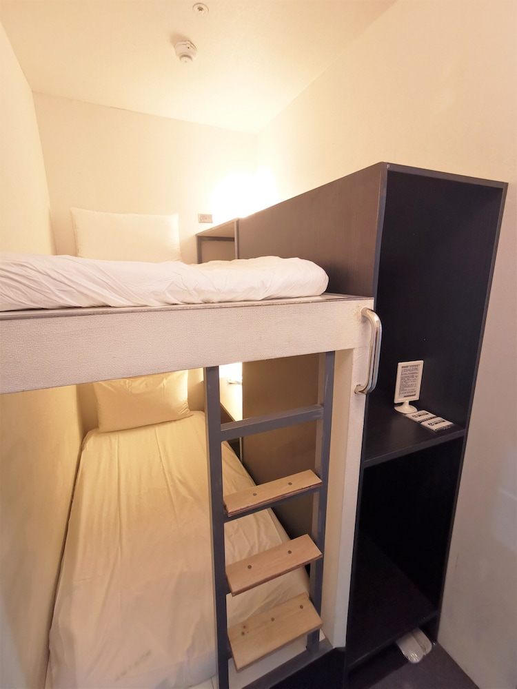 Room, Shared Bathroom (Bunk Bed)