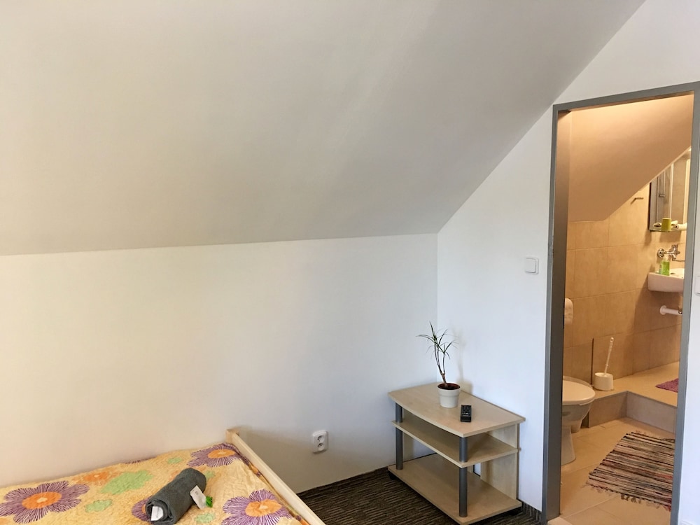 Comfort Triple Room photo 3