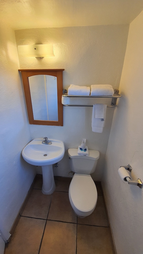 Standard Double Room, 2 Double Beds, Non Smoking - Photo 14