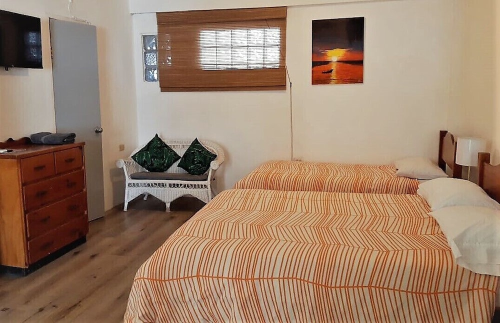 Standard Triple , 1 Bedroom, Kitchenette, Ground photo 2