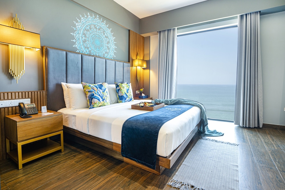 Presidential Two Bedroom Suite Sea Front photo 2
