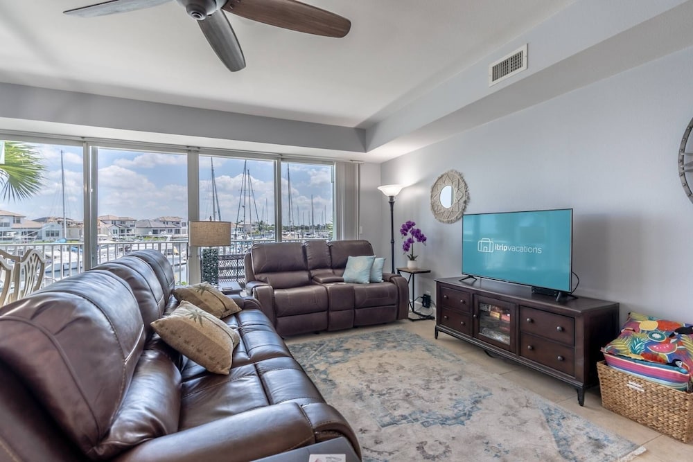Apartment (427 Little Harbor) photo 2
