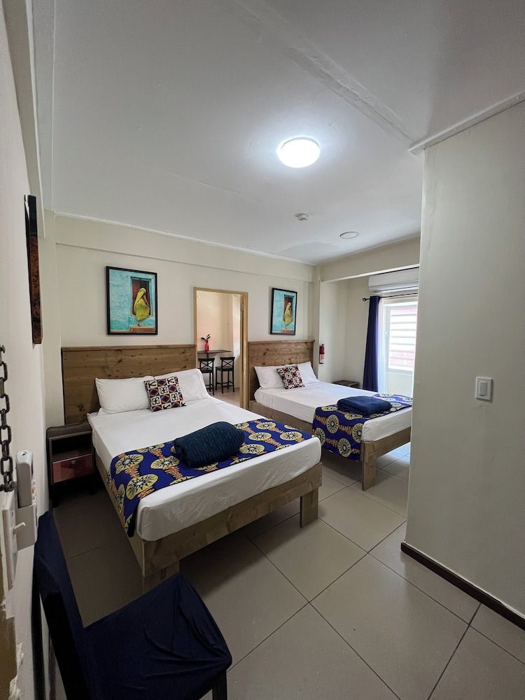Deluxe Apartment, Multiple Beds, Non Smoking, Kitchenette