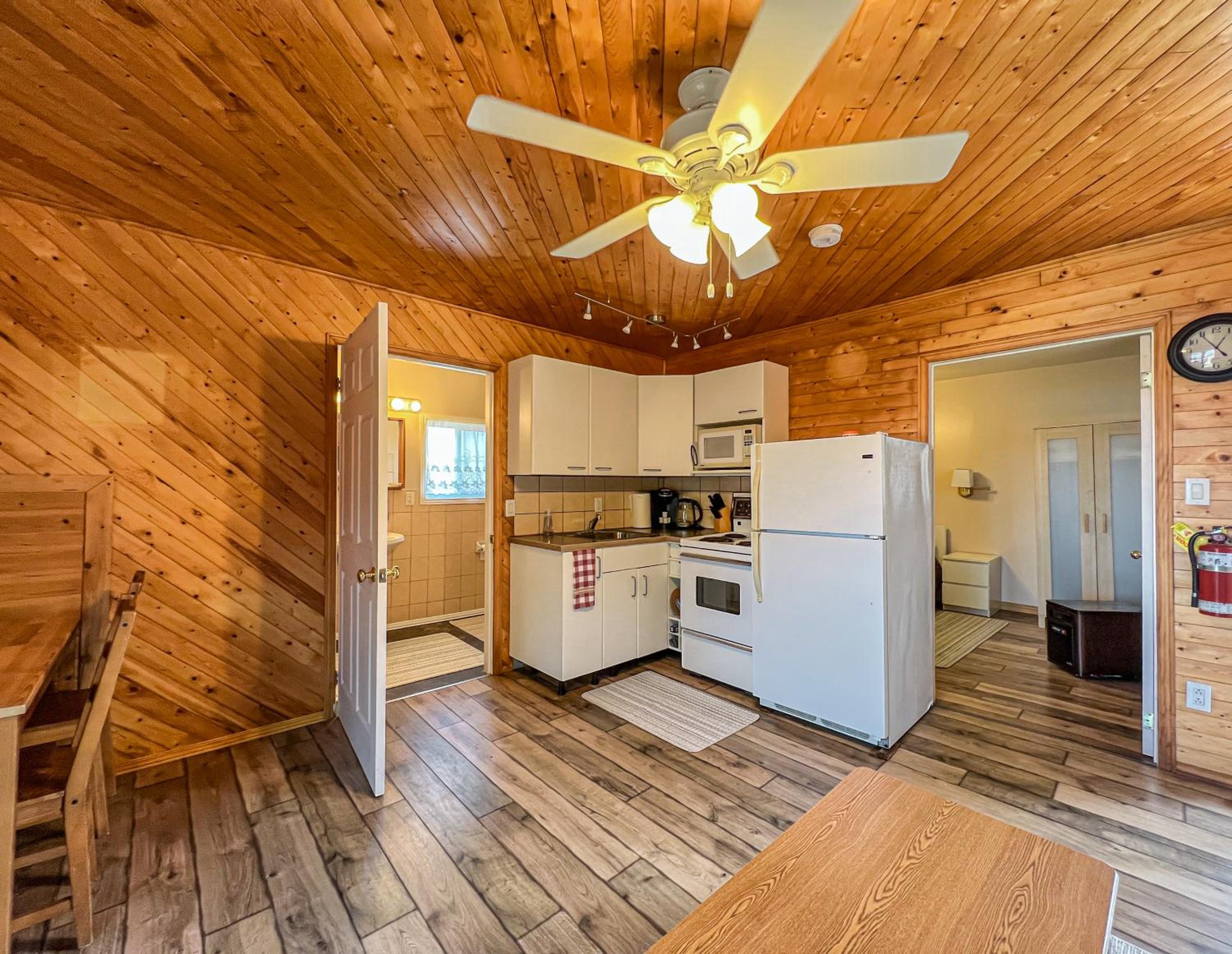 One-Bedroom House photo 2