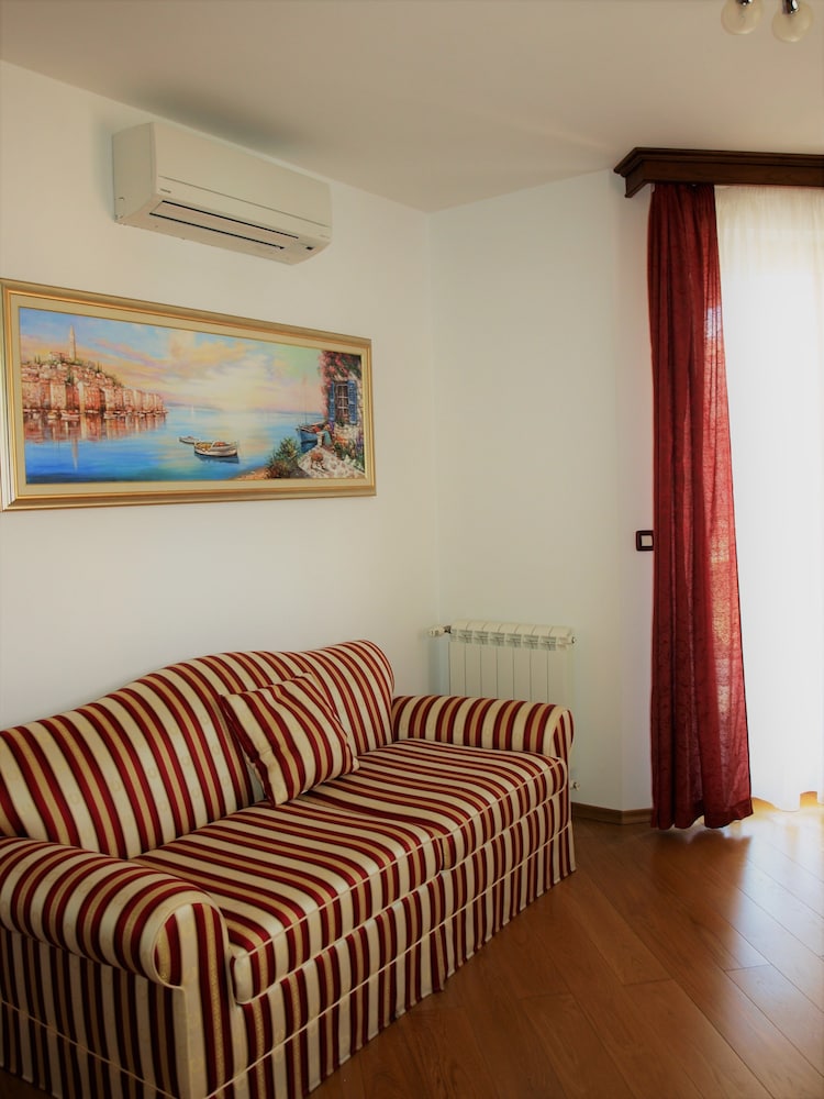 Premium Apartment, 1 Bedroom, Kitchenette photo 3