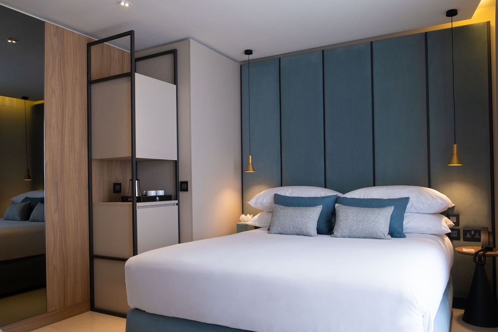 Suite, Terrace, Partial Sea View photo 1