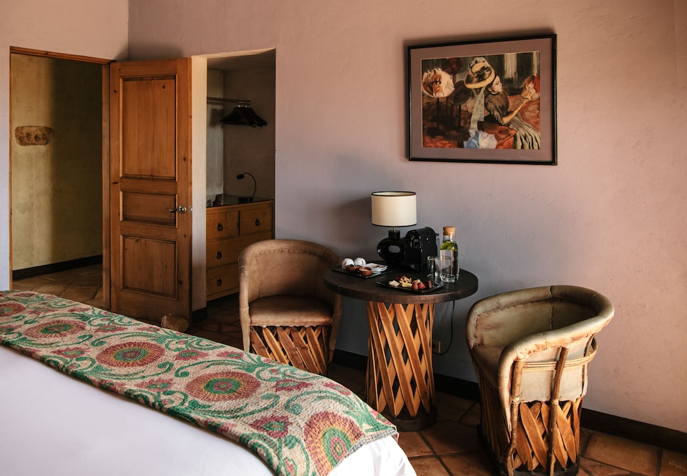 Superior Double Room, 1 King Bed, Non Smoking, Terrace photo 2