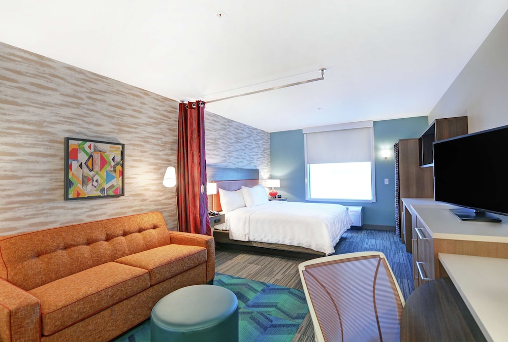 Studio, 1 King Bed, Accessible, Bathtub - Photo 3